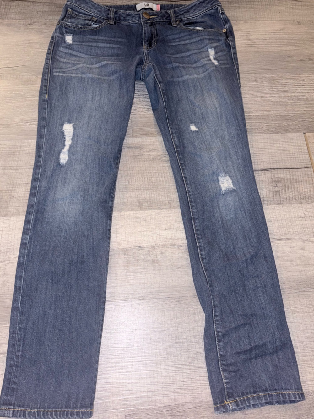 Cabi Slim Distressed Boyfriend Jeans Size 6